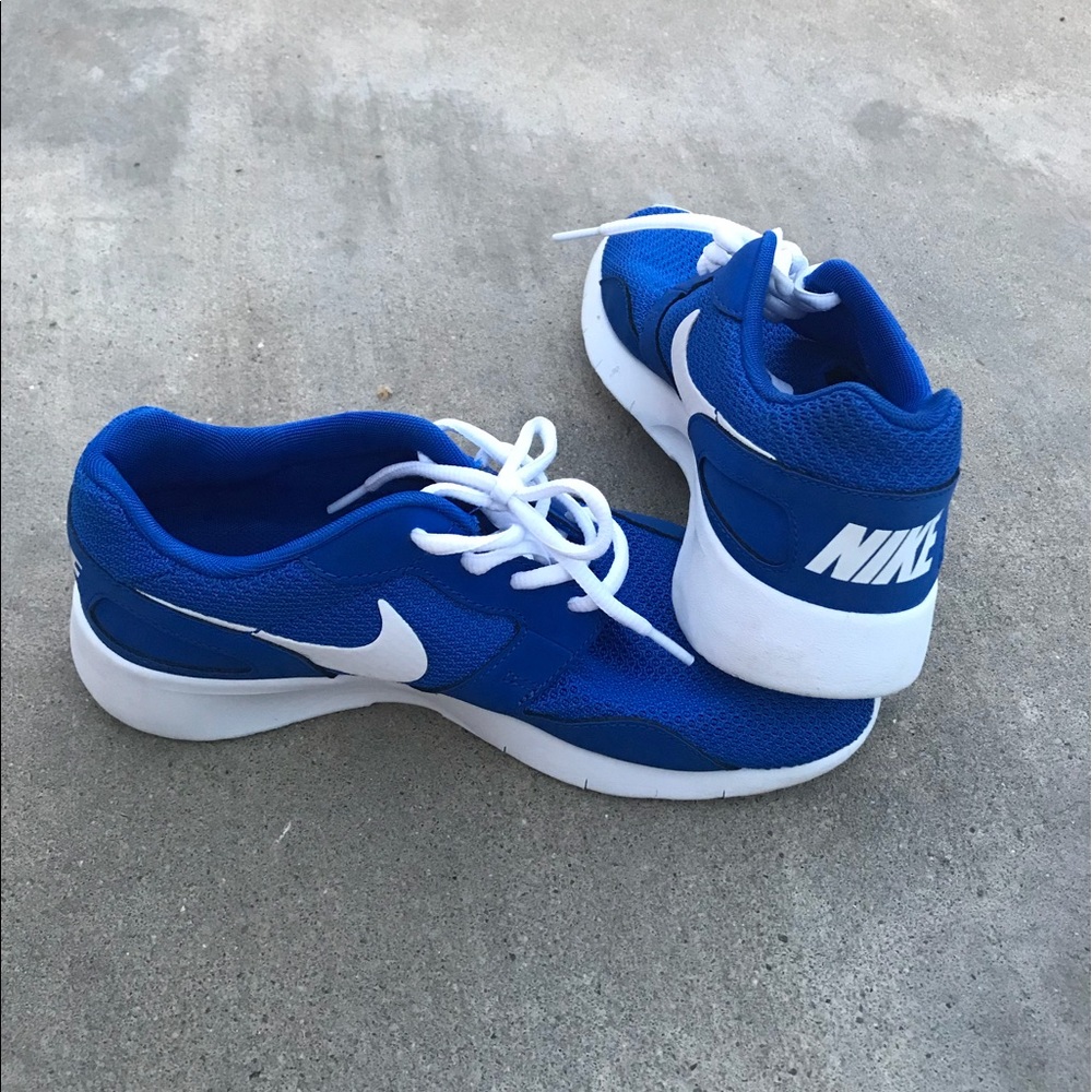 Nike Blue Tennis Shoes